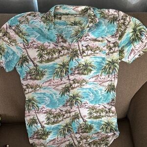 American eagle Men's Blue and Green Palm Shirt